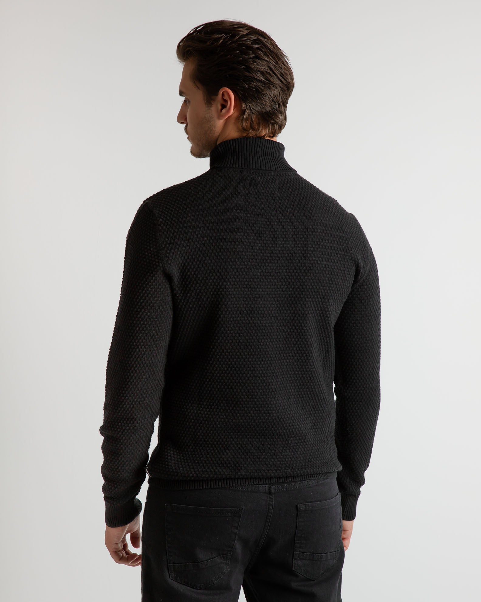 Men's Knit Pattern Sweater-Black