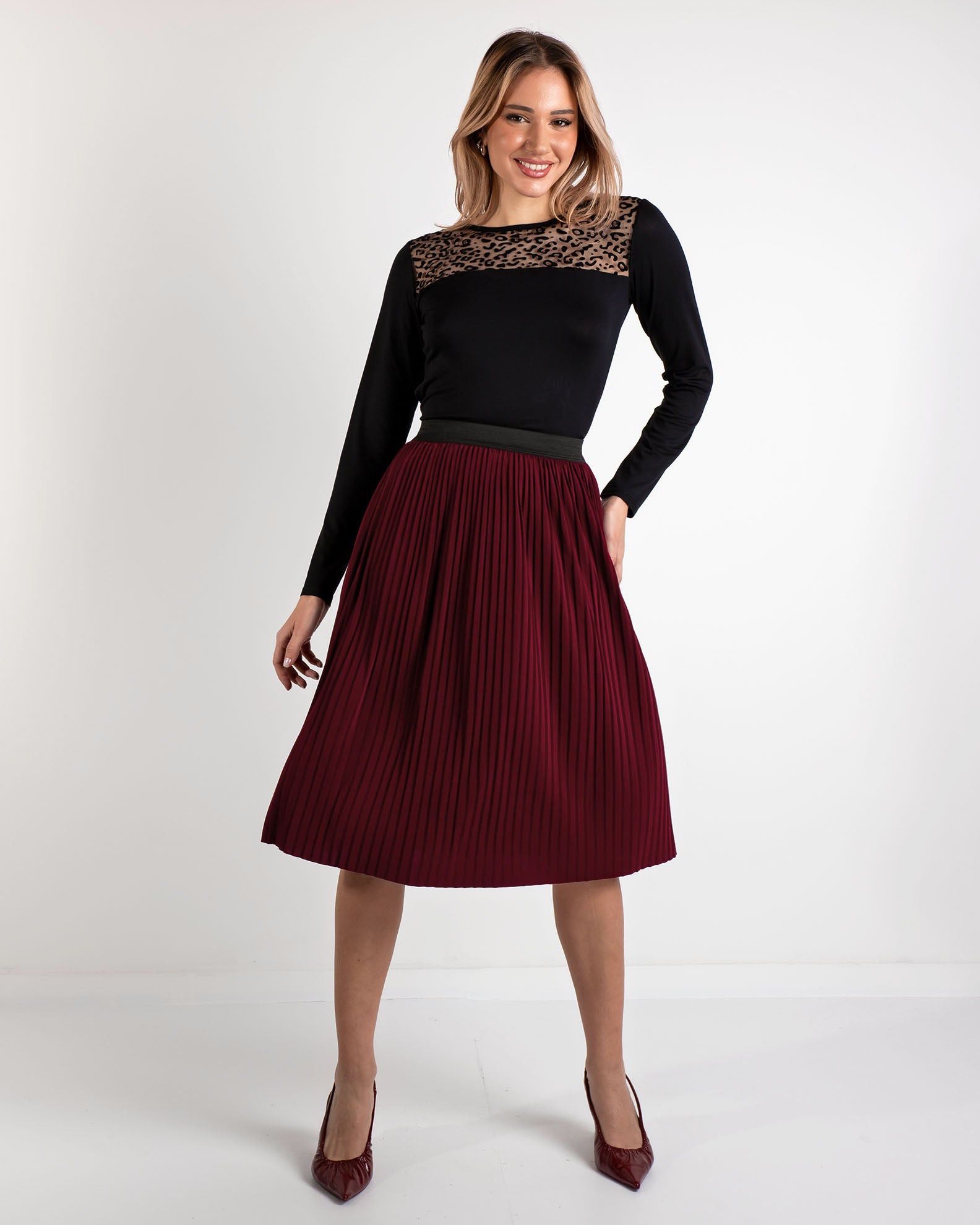 Pleated midi skirt 'Gr44eta'-ruby red