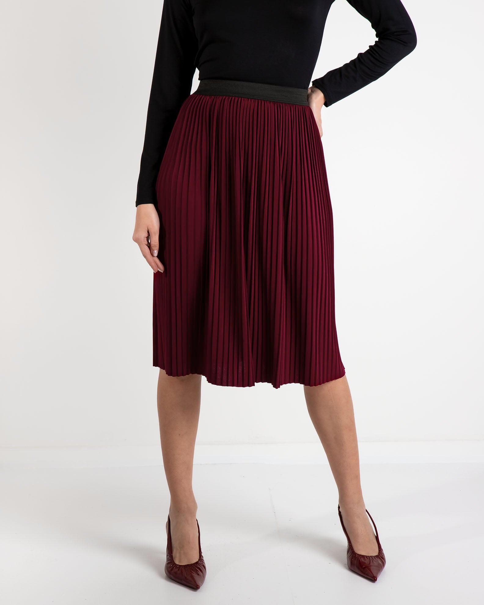 Pleated midi skirt 'Gr44eta'-ruby red