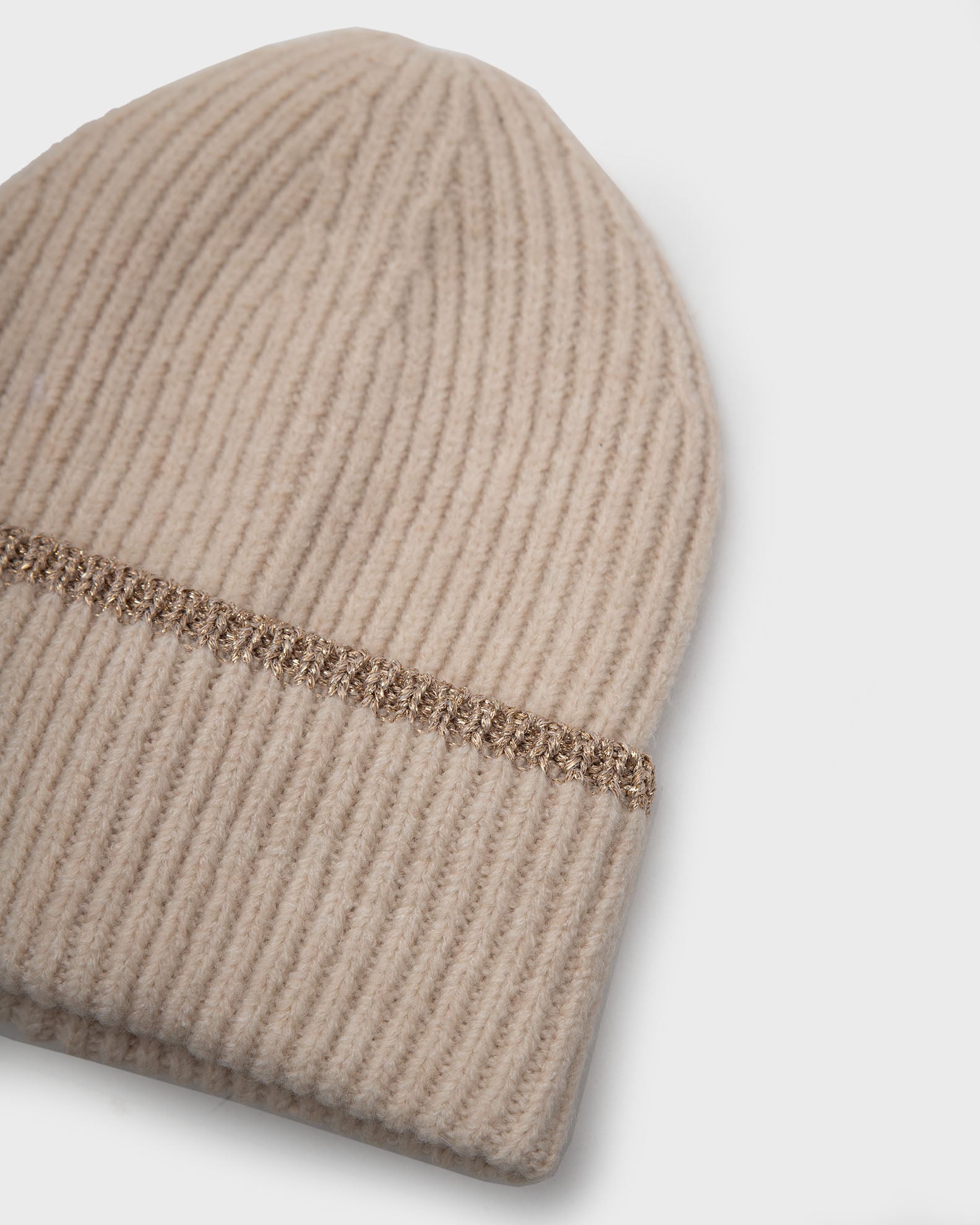 Women's cap knitted Gr44eta-beige