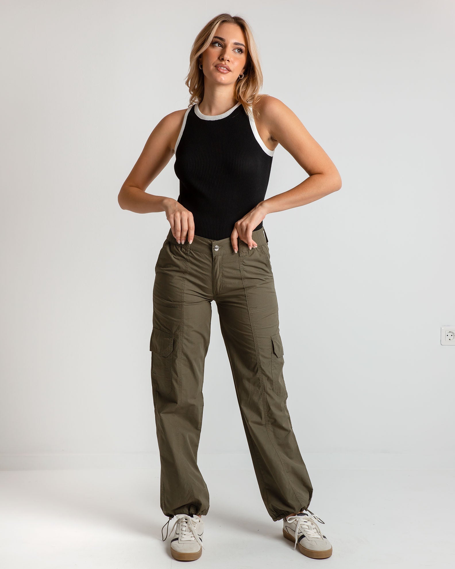 Women's cargo pants 'Li44lly'-khaki