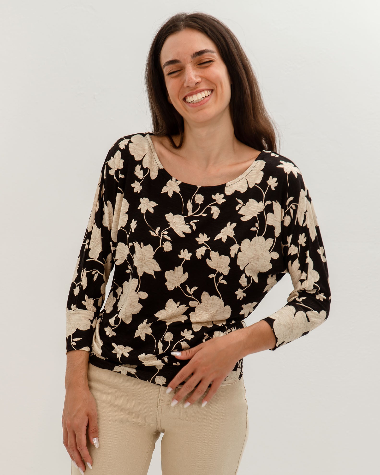 Women's floral blouse 'Fi44lipa'-black flower