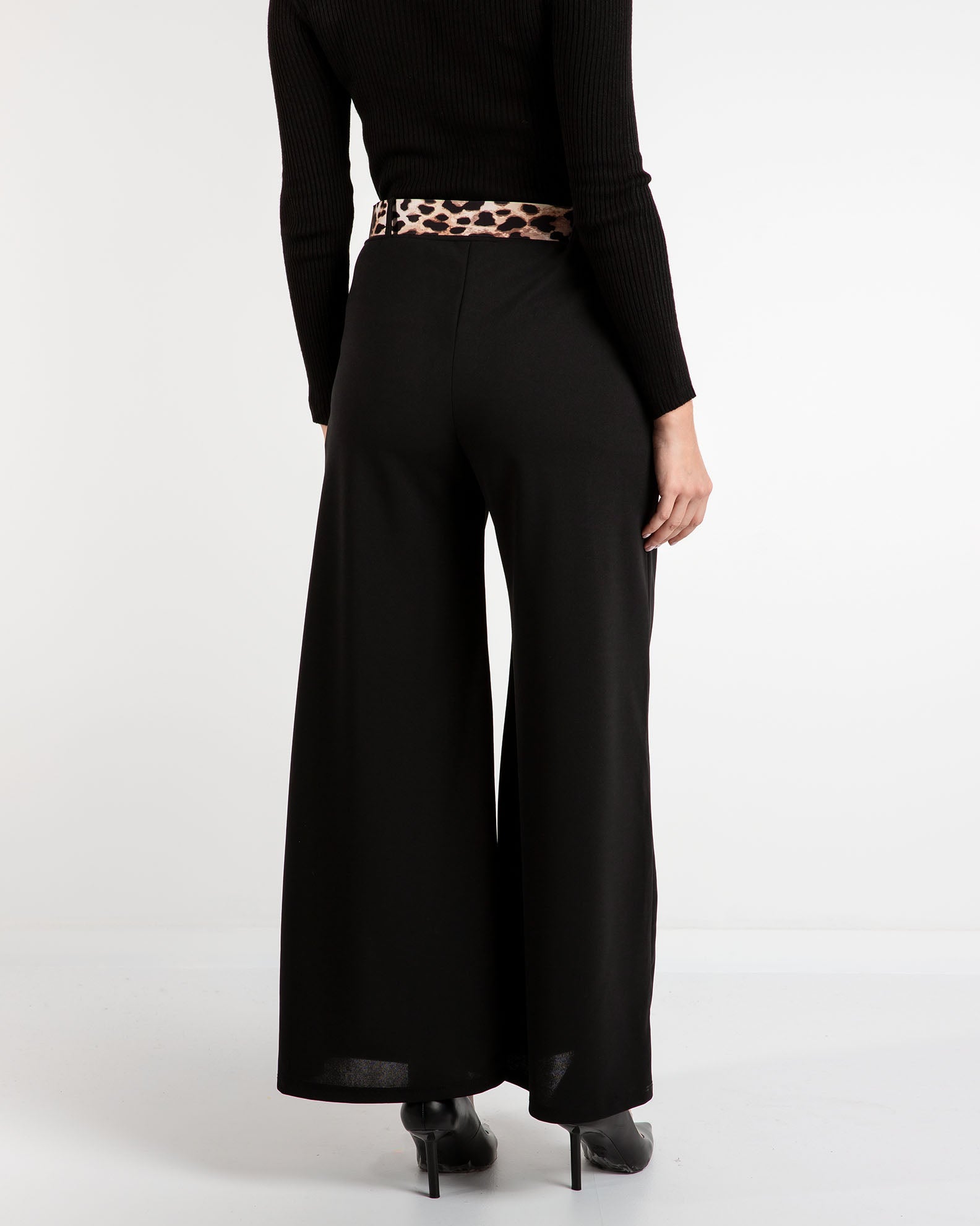 Women's trousers with belt 'Do44ri'-black