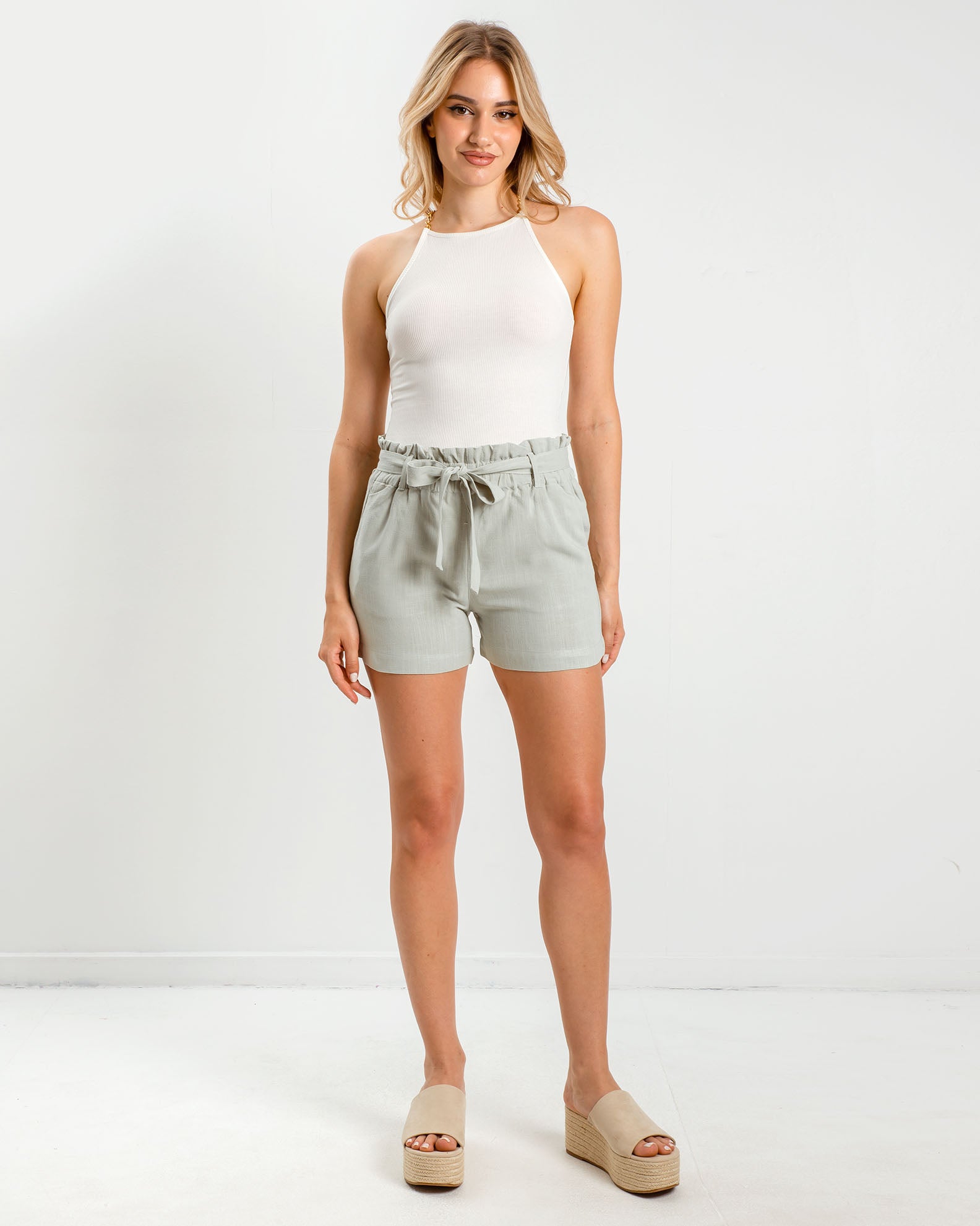 Women's 'Li44nda' linen look shorts-lkhaki