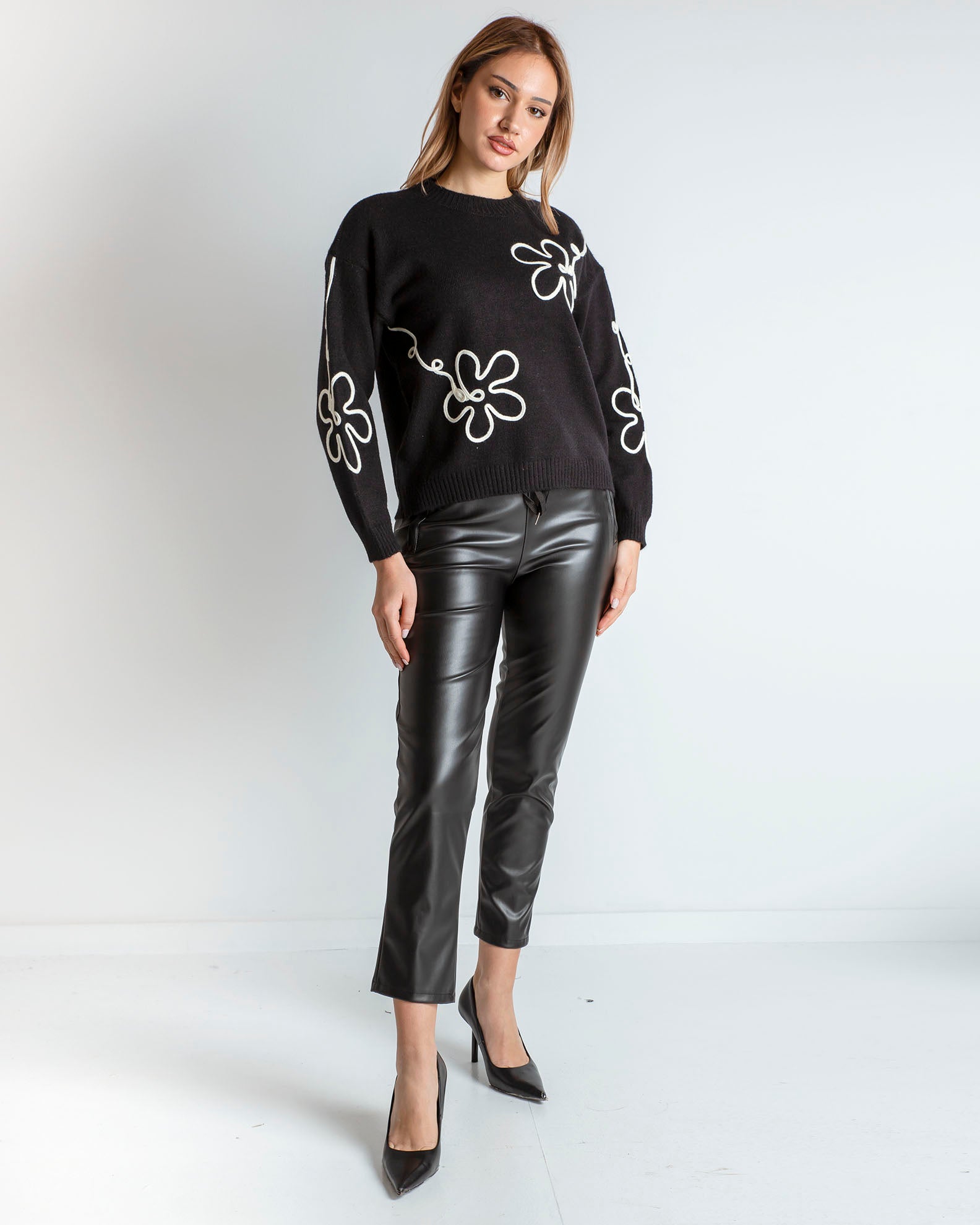 Γυναικείο πουλόβερ 'Ti44luna'-black/offwhite flower