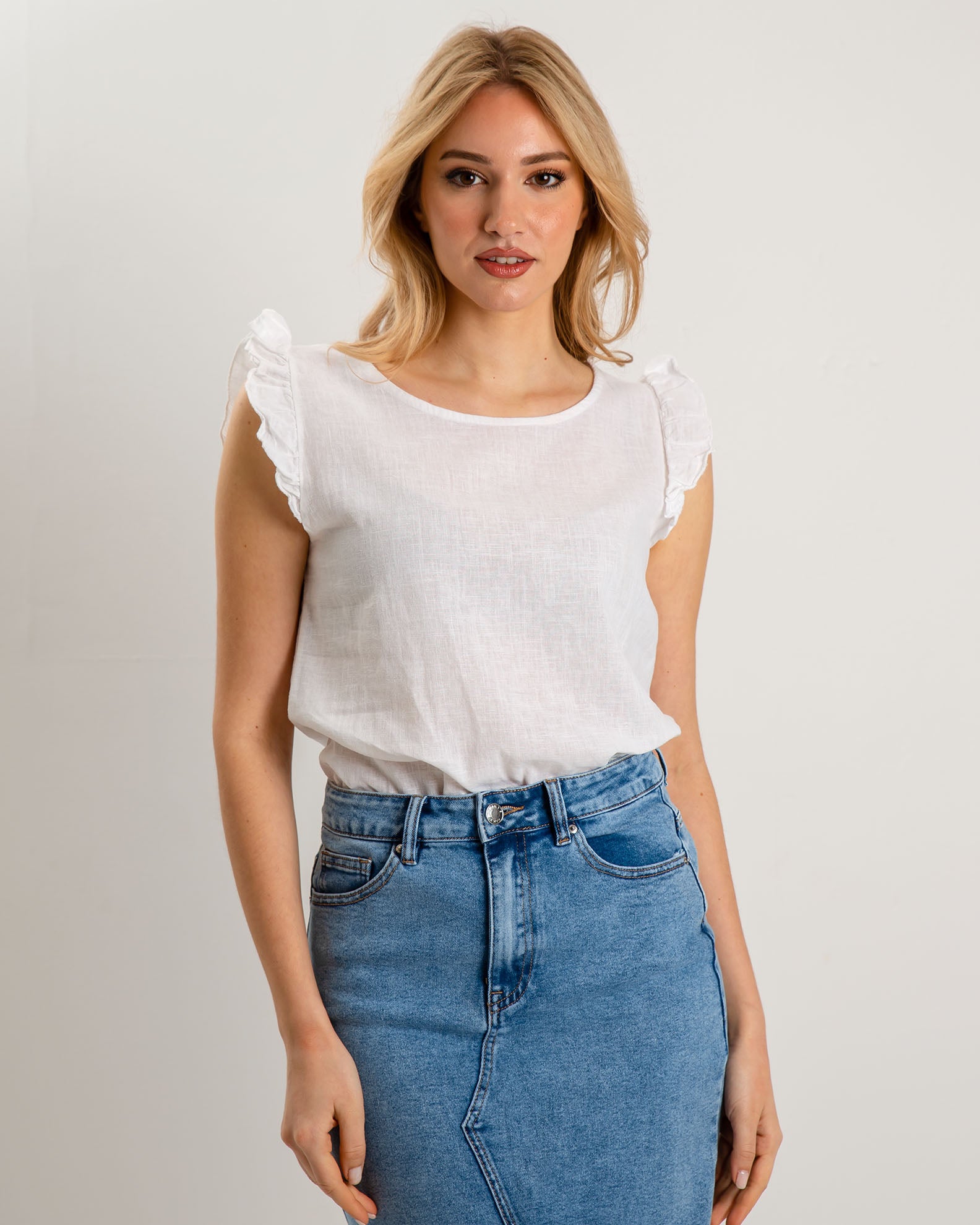 Women's blouse short-sleeved pink with ruffles 'Ma44vie'-white