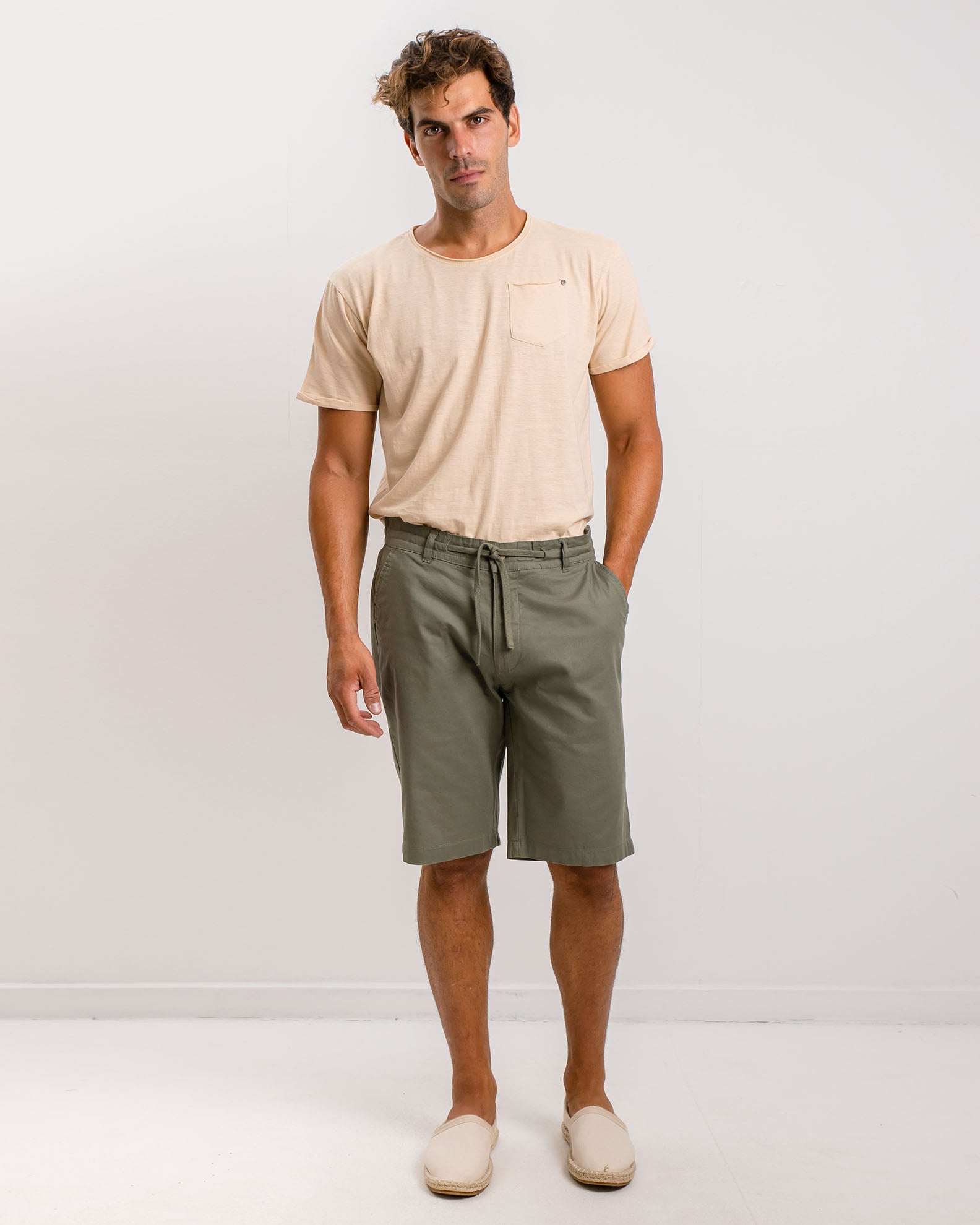 Men's linen-look bermuda with elastic waist 'Riley'-KHAKI