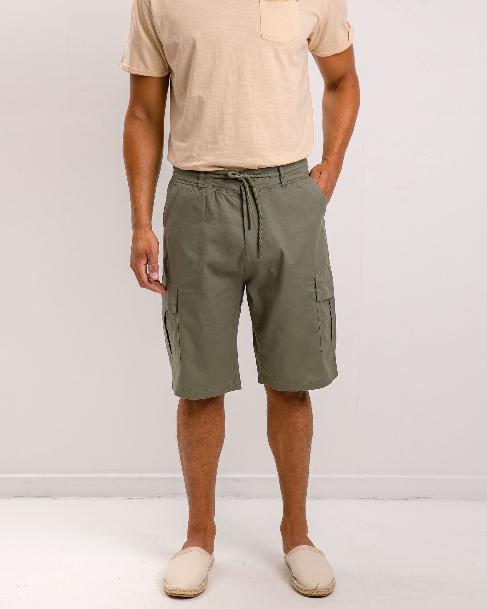 Men's fabric bermuda shorts with pockets 'Hector'-KHAKI