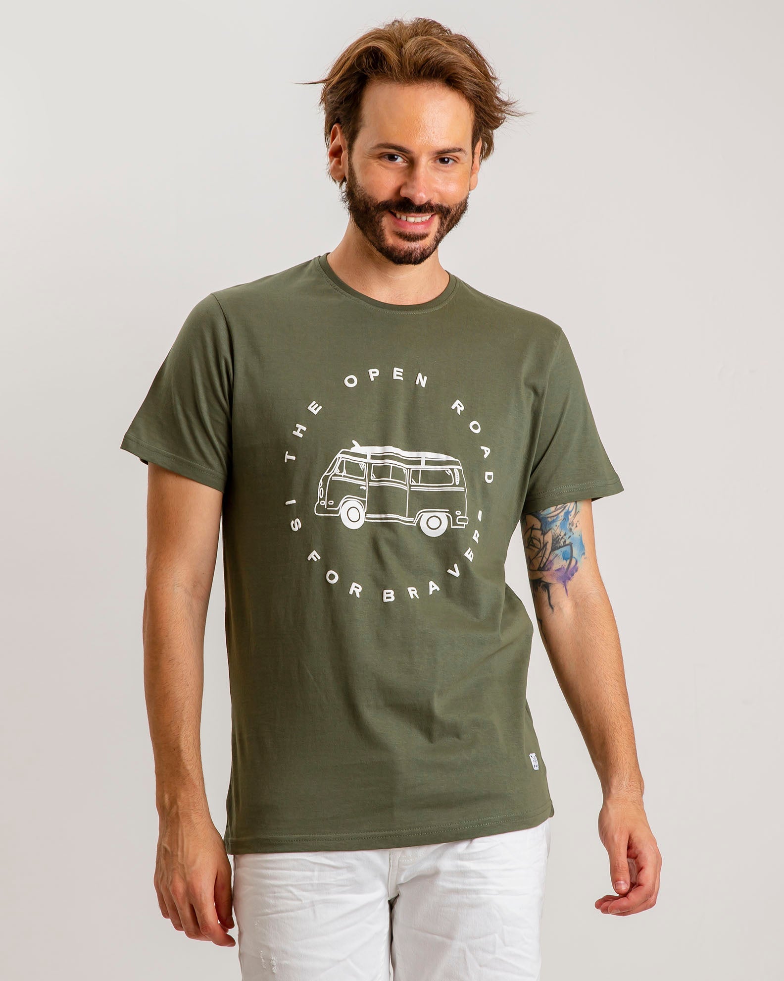 Men's short-sleeved shirt with 'Open road' print - KHAKI