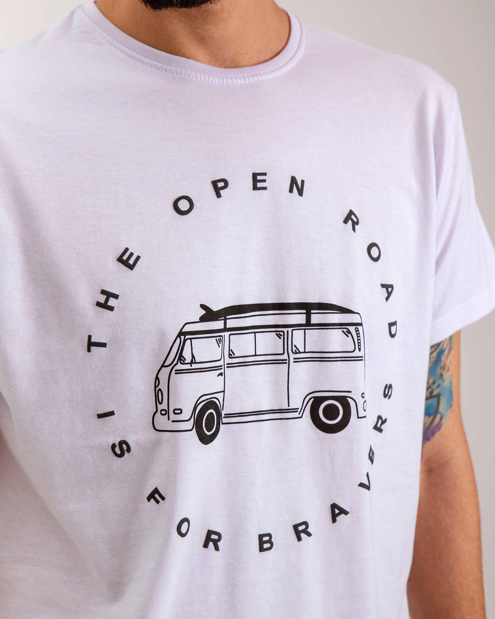 Men's short-sleeved shirt with 'Open road' print-WHITE