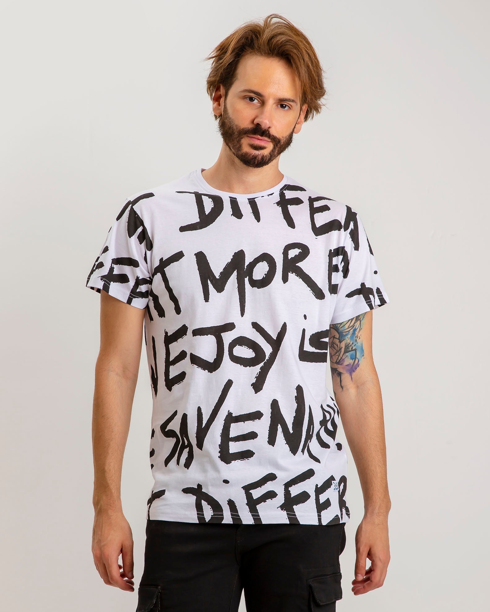 Men's black short-sleeved shirt with 'More joy' print-WHITE