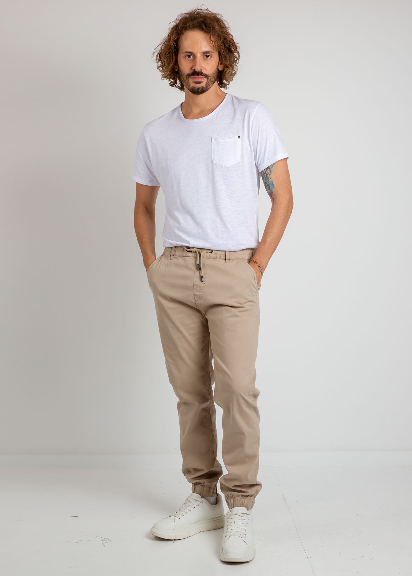 Ανδρικό παντελόνι υφασμάτινο τύπου jogger 'Ferrara'-BEIGE