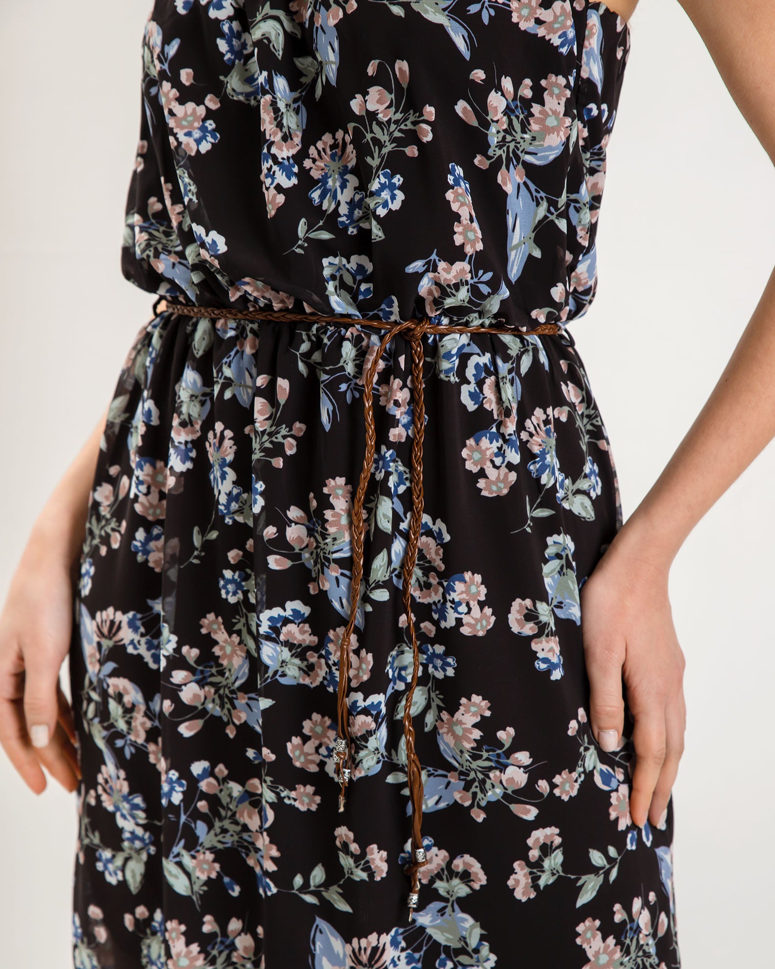 Sleeveless Printed Maxi Dress 'Da44lia'-black flower