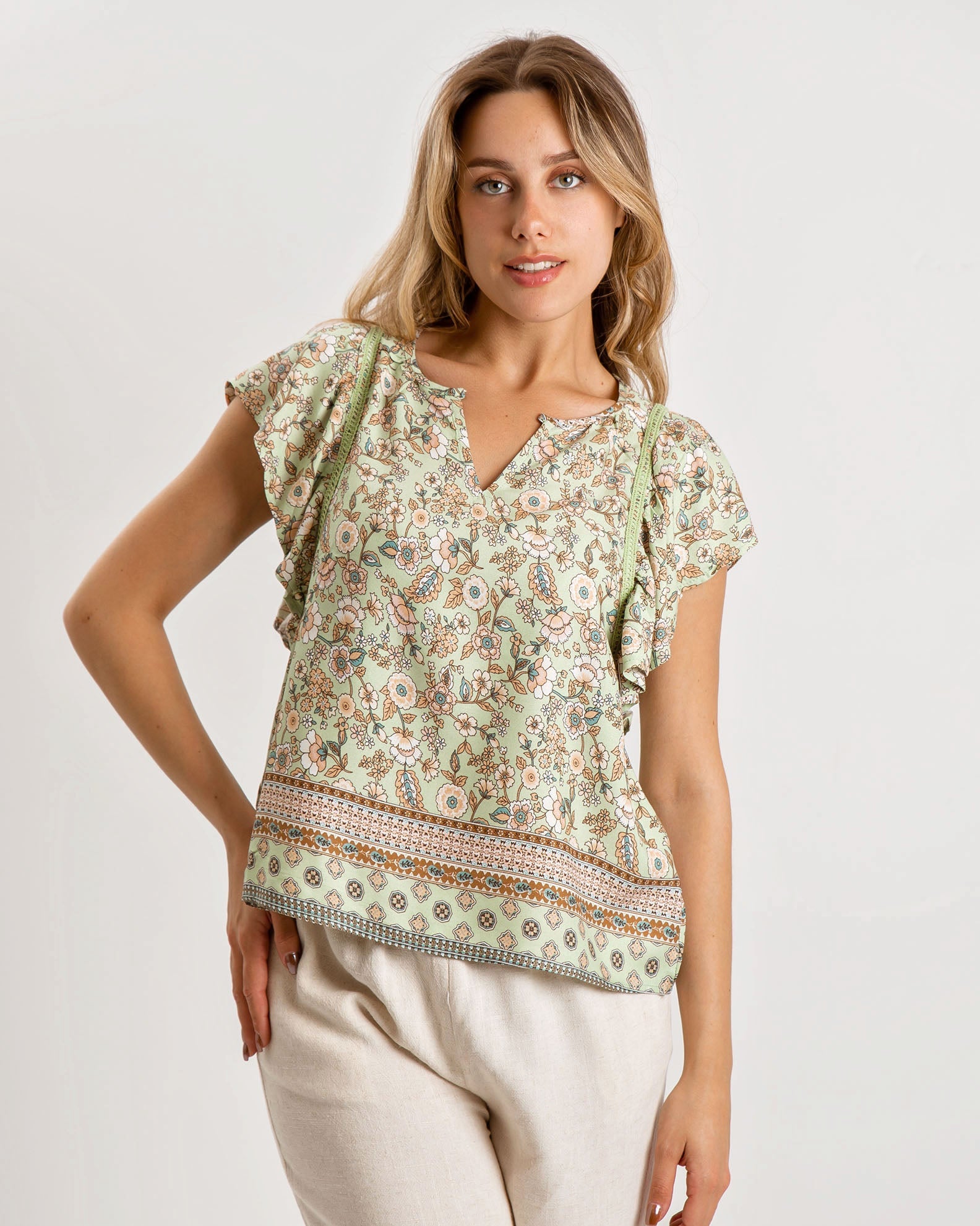 Women's short-sleeved floral blouse 'Pa44uline'-laurel green flower