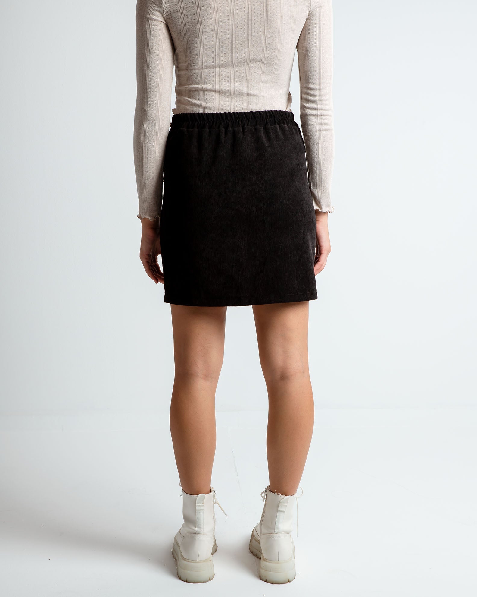 Mini skirt with decorative buttons 'Li44lian'-black