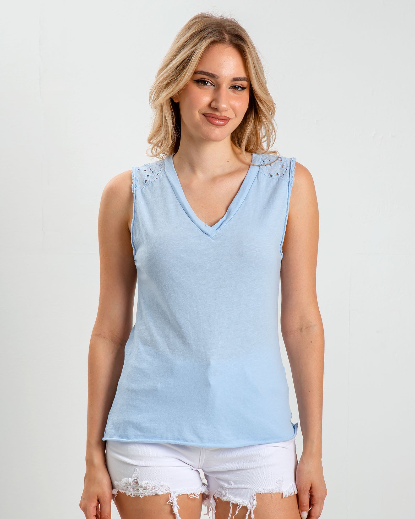 Women's sleeveless blouse 'Marina'-cielo