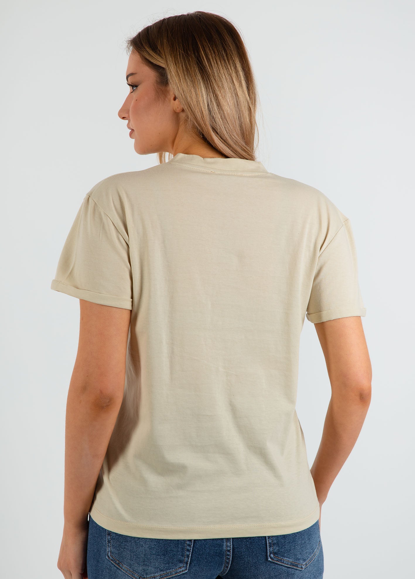 Γυναικείο basic t-shirt V 'Latina'-BEIGE LIGHT