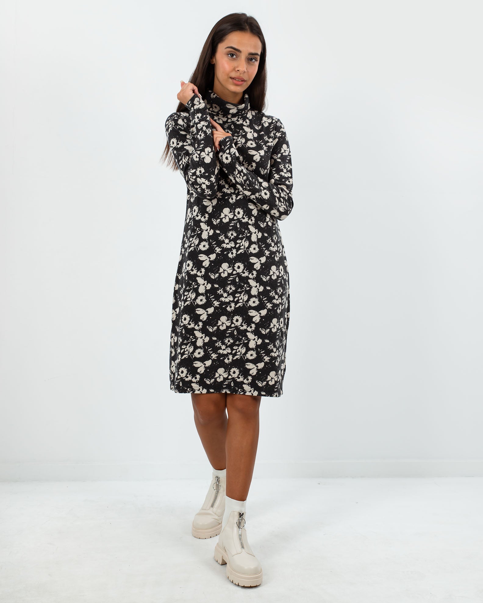 Mini dress Ami-black flower